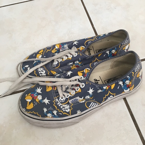 Donald Duck Vans - Picture 1 of 4